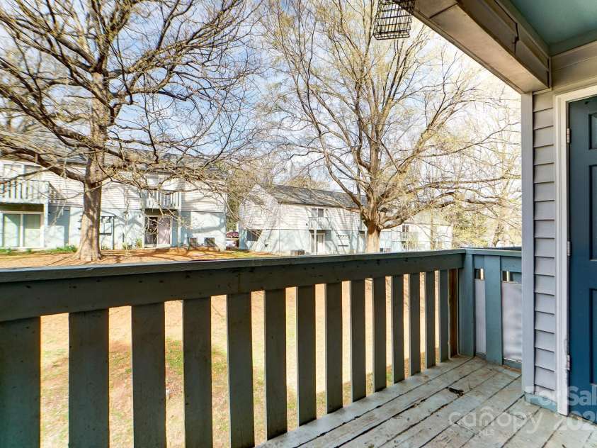 1915 Countrymens Court, Charlotte, NC 28210.  MLS# CAR4238967, YatesRealty ID 4312. 
