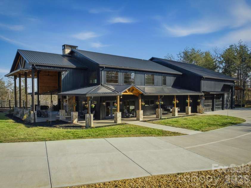 4407 Georgia Pines Road, Morganton, NC 28655.  MLS# CAR4335144, YatesRealty ID 4312. 