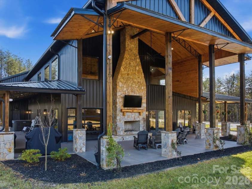 4407 Georgia Pines Road, Morganton, NC 28655.  MLS# CAR4335144, YatesRealty ID 4312. 