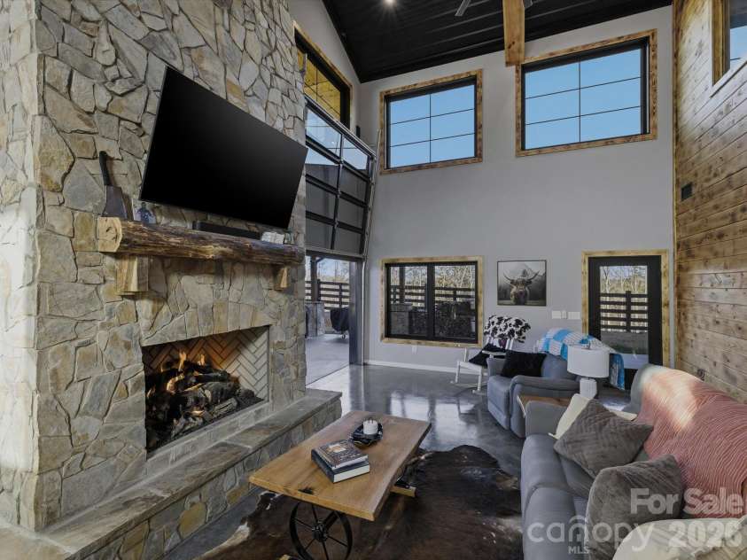 4407 Georgia Pines Road, Morganton, NC 28655.  MLS# CAR4335144, YatesRealty ID 4312. 