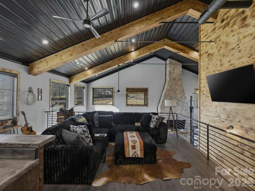 4407 Georgia Pines Road, Morganton, NC 28655.  MLS# CAR4335144, YatesRealty ID 4312. 