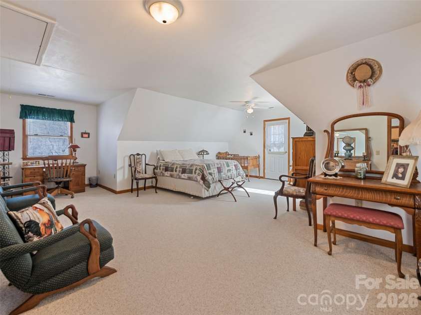 89 41 46 Stump Lane, Maggie Valley, NC 28751.  MLS# CAR4387985, YatesRealty ID 43120. 