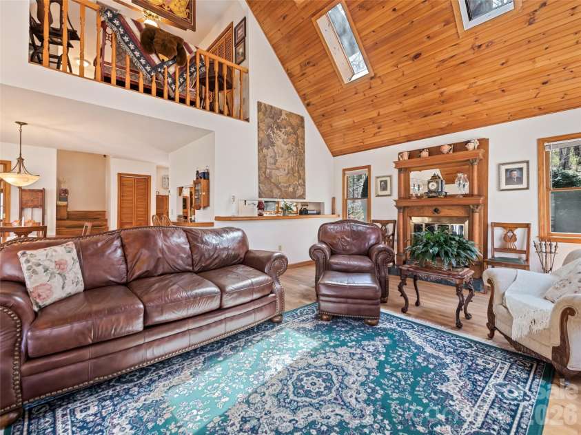 89 Stump Lane, Maggie Valley, NC 28751.  MLS# CAR4362363, YatesRealty ID 43121. 
