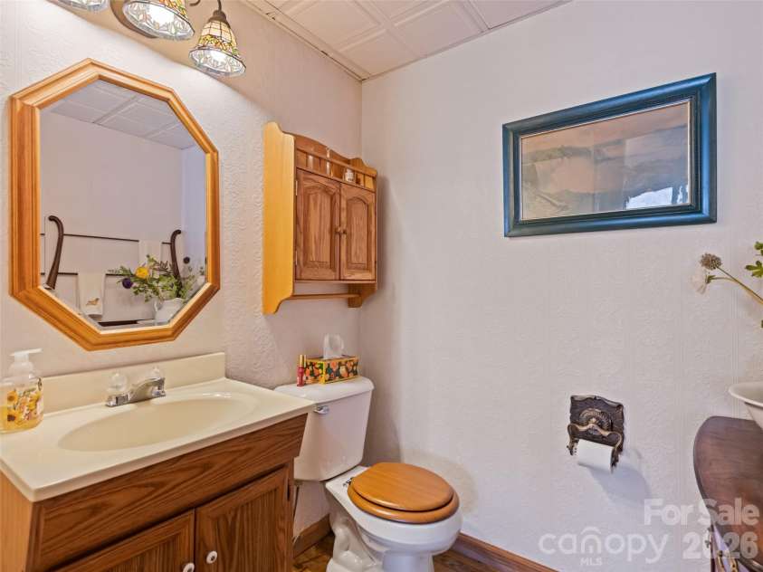 89 Stump Lane, Maggie Valley, NC 28751.  MLS# CAR4362363, YatesRealty ID 43121. 