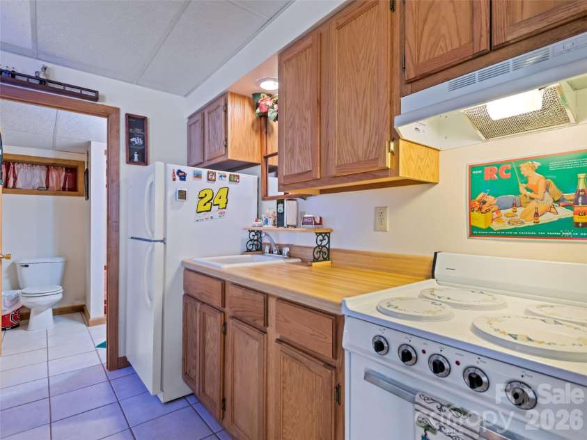 89 Stump Lane, Maggie Valley, NC 28751.  MLS# CAR4362363, YatesRealty ID 43121. 
