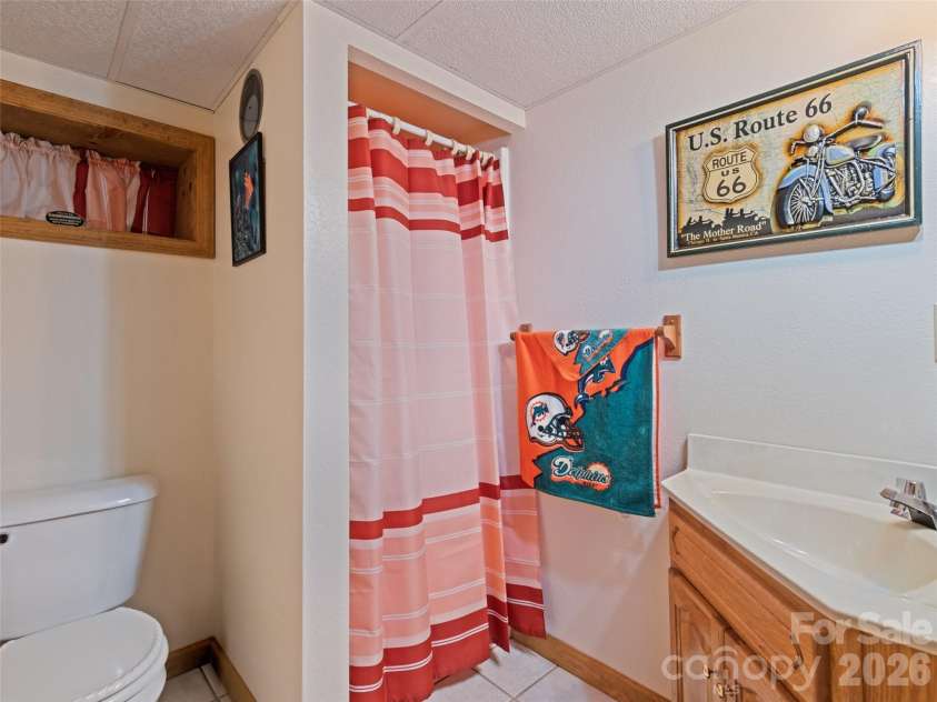 89 Stump Lane, Maggie Valley, NC 28751.  MLS# CAR4362363, YatesRealty ID 43121. 