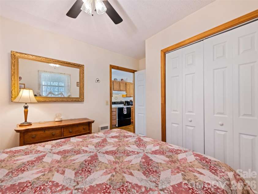 89 Stump Lane, Maggie Valley, NC 28751.  MLS# CAR4362363, YatesRealty ID 43121. 
