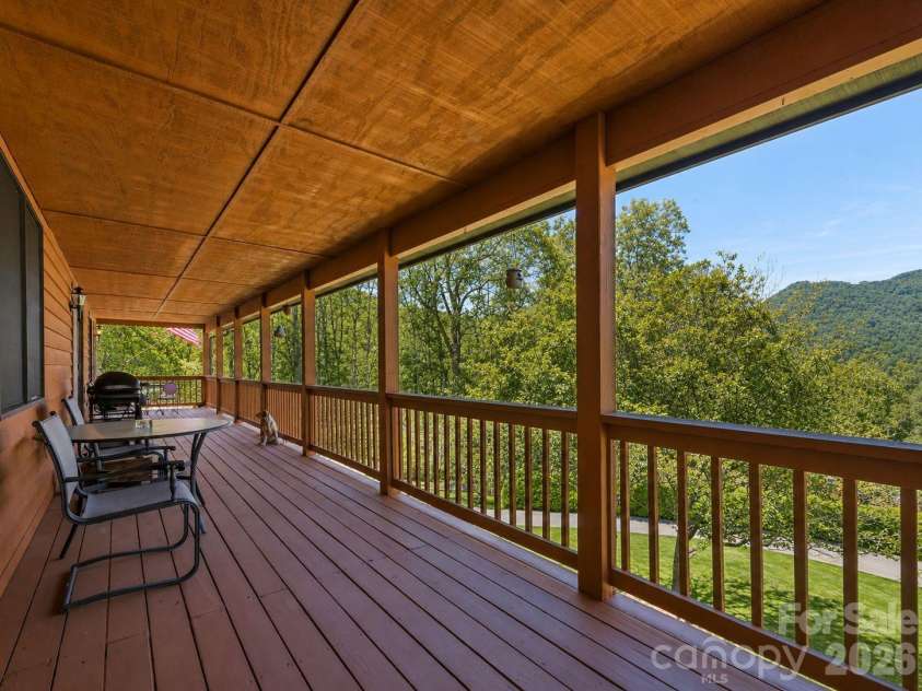 89 Stump Lane, Maggie Valley, NC 28751.  MLS# CAR4362363, YatesRealty ID 43121. 