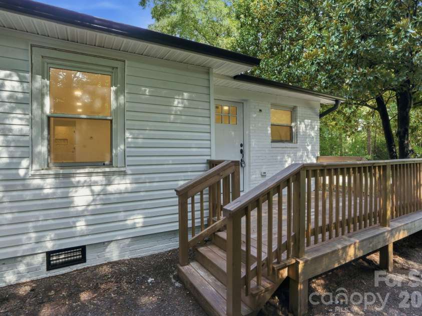 45680 Blackhawk Lane, New London, NC 28127.  MLS# CAR4408884, YatesRealty ID 43122. 