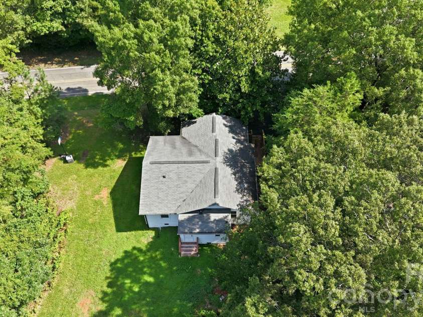 45680 Blackhawk Lane, New London, NC 28127.  MLS# CAR4408884, YatesRealty ID 43122. 