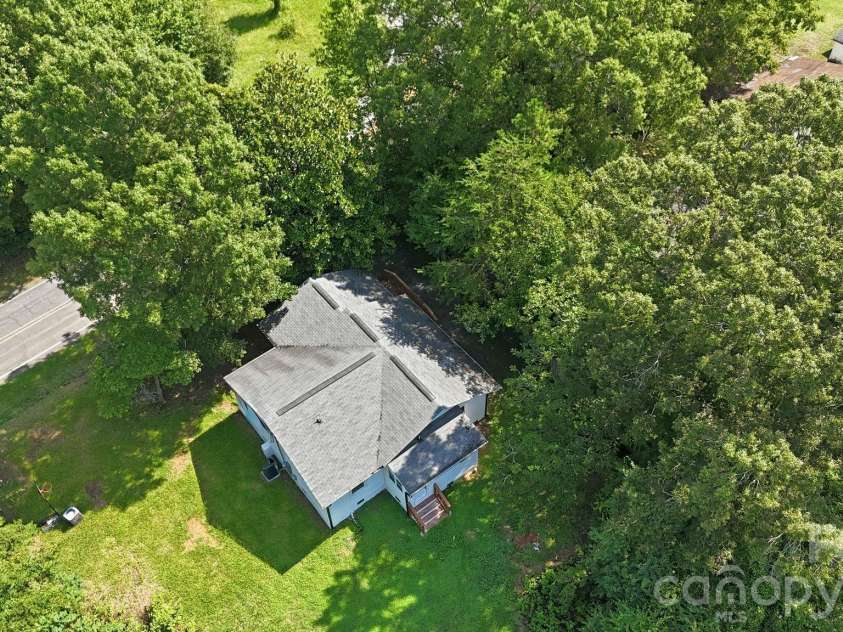 45680 Blackhawk Lane, New London, NC 28127.  MLS# CAR4408884, YatesRealty ID 43122. 