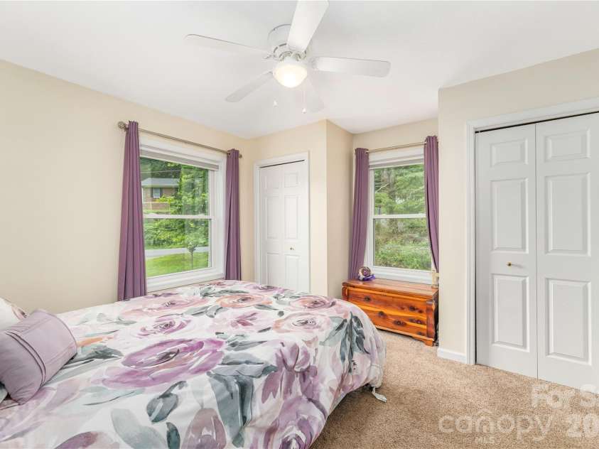 58 League Loop, Waynesville, NC 28786.  MLS# CAR4408320, YatesRealty ID 43124. 