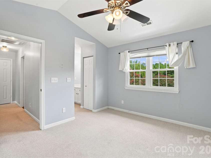 9014 Four Mile Creek Road, Charlotte, NC 28277.  MLS# CAR4410075, YatesRealty ID 43125. 
