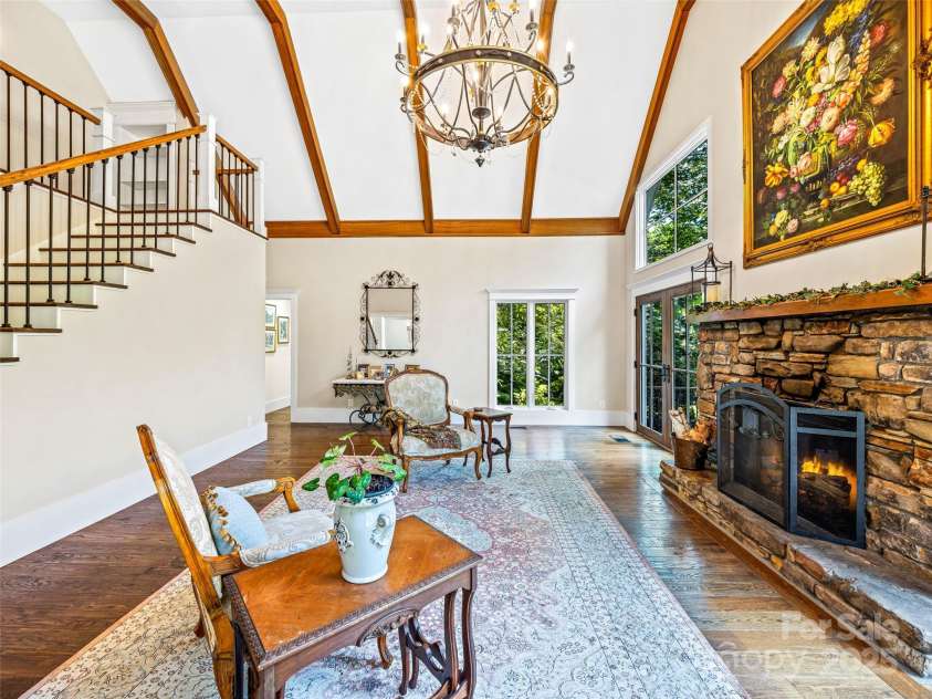 440 Rickel Drive, Hendersonville, NC 28739.  MLS# CAR4292557, YatesRealty ID 4313. 