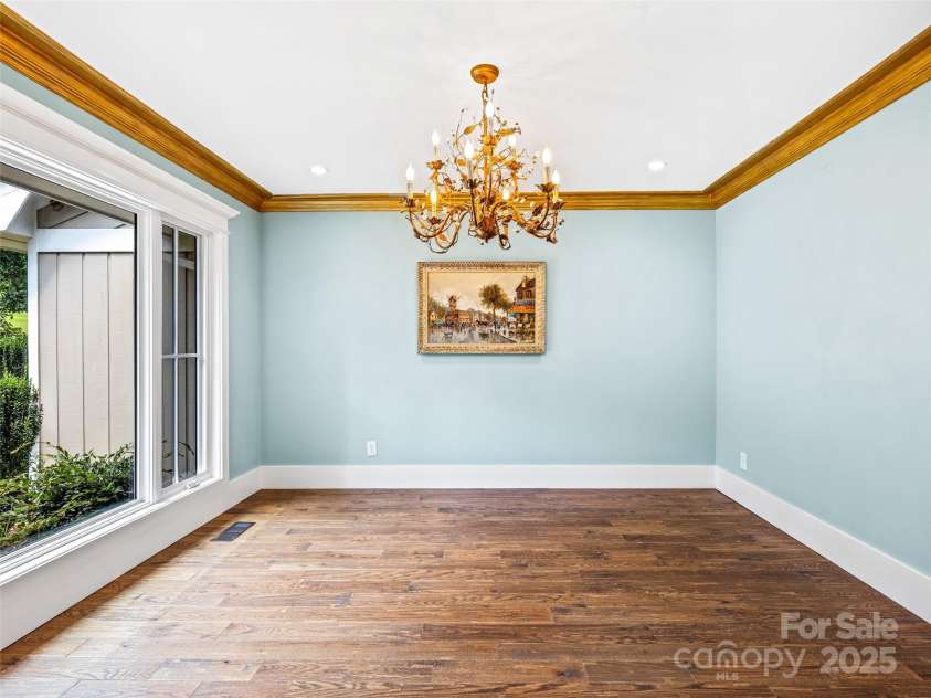 440 Rickel Drive, Hendersonville, NC 28739.  MLS# CAR4292557, YatesRealty ID 4313. 