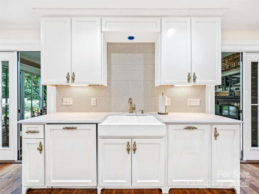 440 Rickel Drive, Hendersonville, NC 28739.  MLS# CAR4292557, YatesRealty ID 4313. 