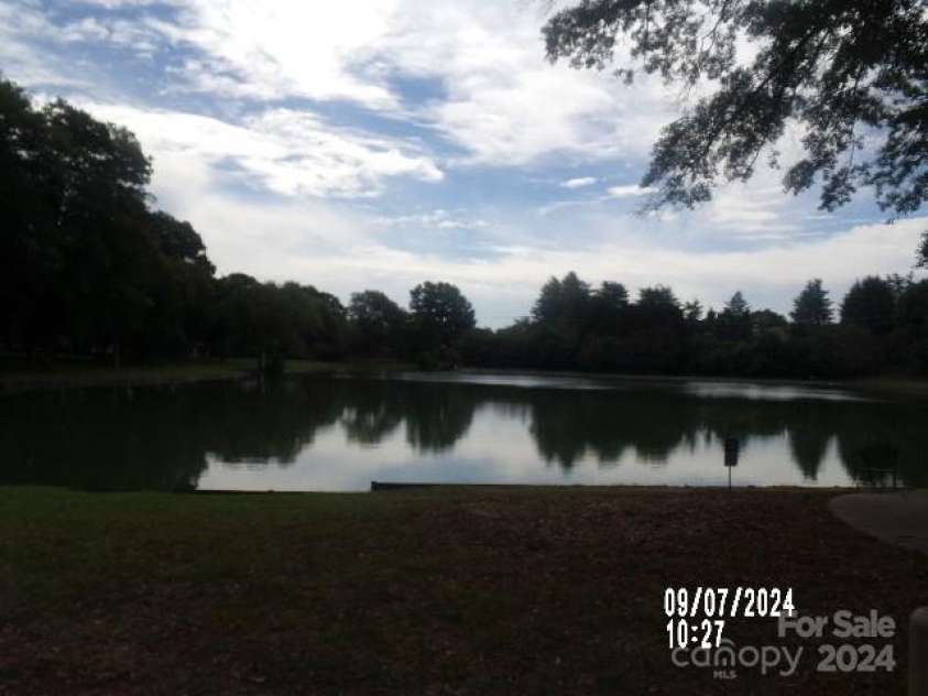 7118 Quail Meadow Lane, Charlotte, NC 28210.  MLS# CAR4178387, YatesRealty ID 4313. 