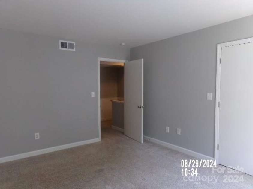 7118 Quail Meadow Lane, Charlotte, NC 28210.  MLS# CAR4178387, YatesRealty ID 4313. Second Bedroom2