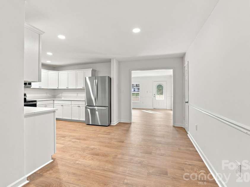 910 Little Brook Circle, York, SC 29745.  MLS# CAR4409495, YatesRealty ID 43130. Kitchen walkthrough