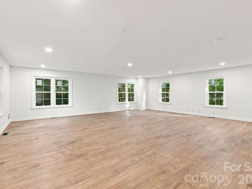 910 Little Brook Circle, York, SC 29745.  MLS# CAR4409495, YatesRealty ID 43130. Living room