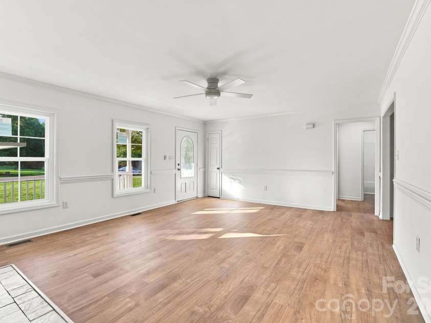910 Little Brook Circle, York, SC 29745.  MLS# CAR4409495, YatesRealty ID 43130. Primary Bed
