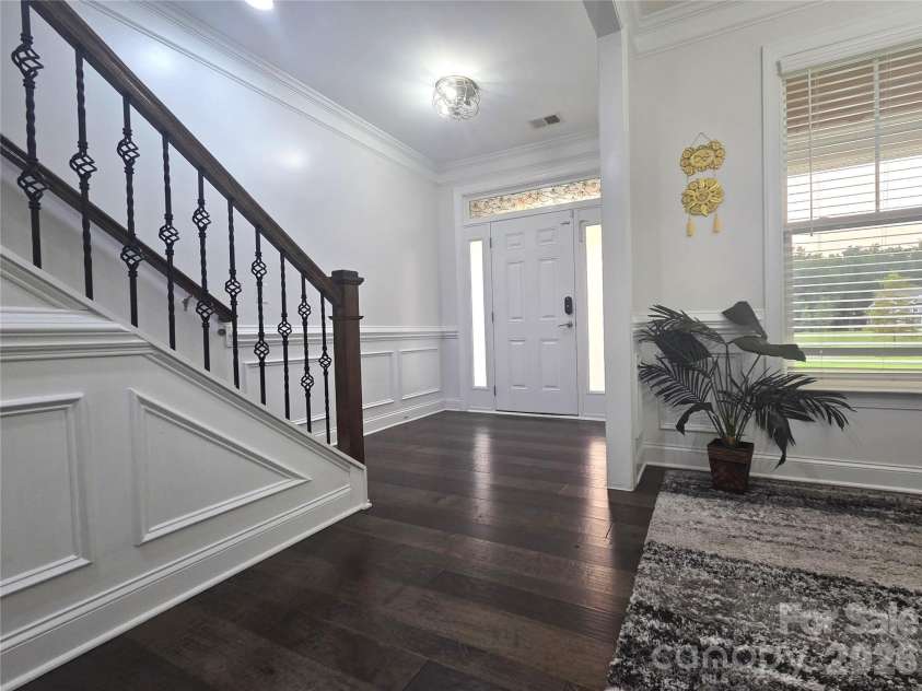 8207 Shady Pond Drive, Charlotte, NC 28227.  MLS# CAR4406795, YatesRealty ID 43131. 