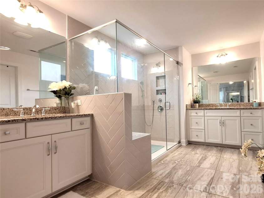 8207 Shady Pond Drive, Charlotte, NC 28227.  MLS# CAR4406795, YatesRealty ID 43131. 