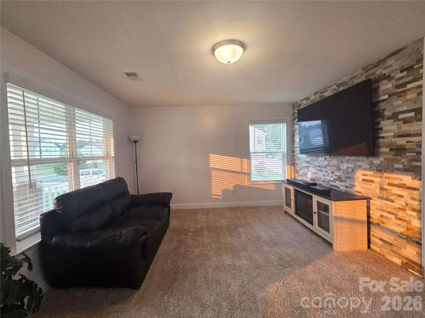 8207 Shady Pond Drive, Charlotte, NC 28227.  MLS# CAR4406795, YatesRealty ID 43131. 