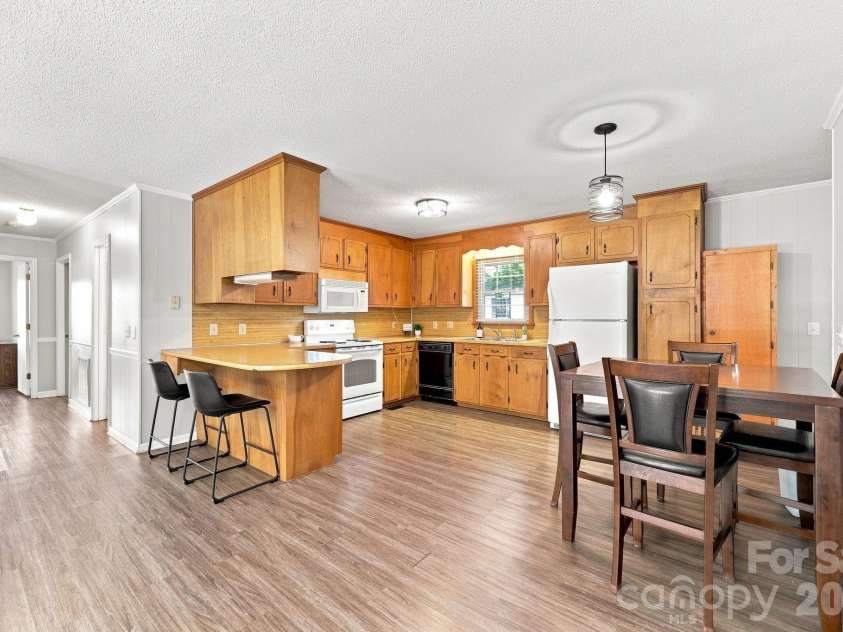 558 Snuggs Street, Albemarle, NC 28001.  MLS# CAR4410926, YatesRealty ID 43135. 