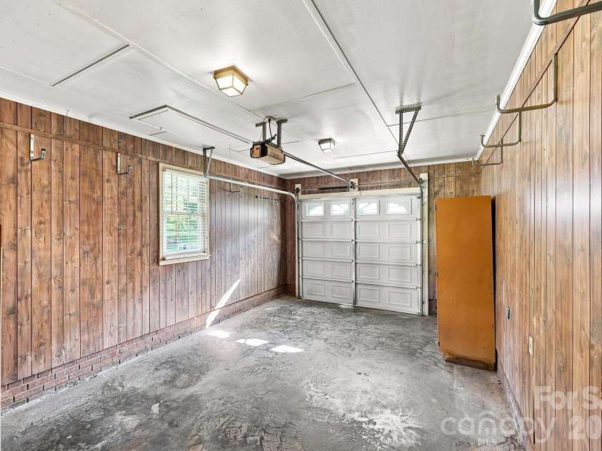 558 Snuggs Street, Albemarle, NC 28001.  MLS# CAR4410926, YatesRealty ID 43135. 