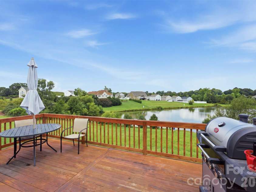 233 Pinnacle Crossing, Shelby, NC 28152.  MLS# CAR4411064, YatesRealty ID 43136. 