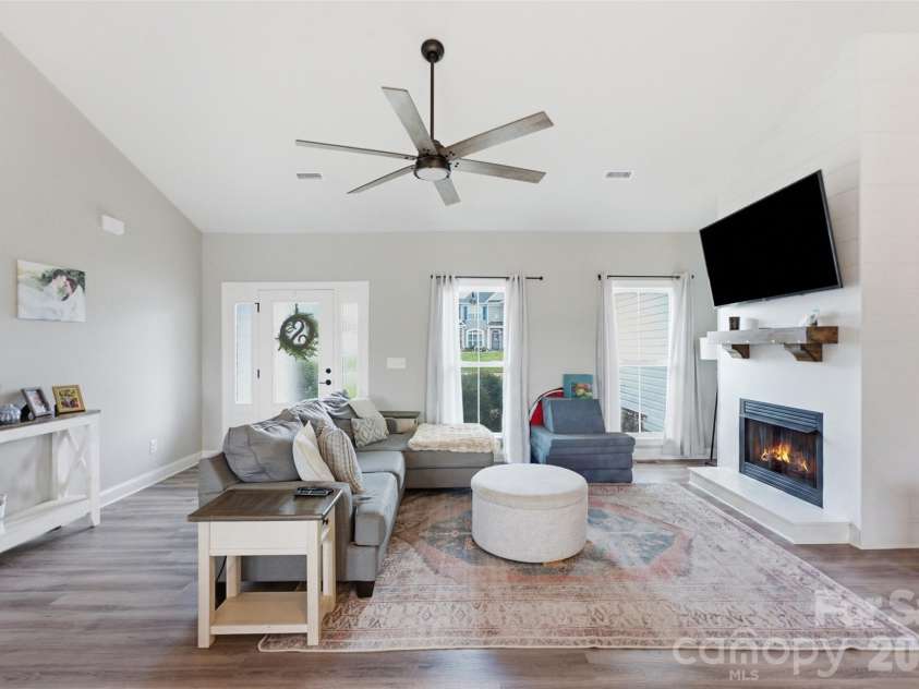 233 Pinnacle Crossing, Shelby, NC 28152.  MLS# CAR4411064, YatesRealty ID 43136. 