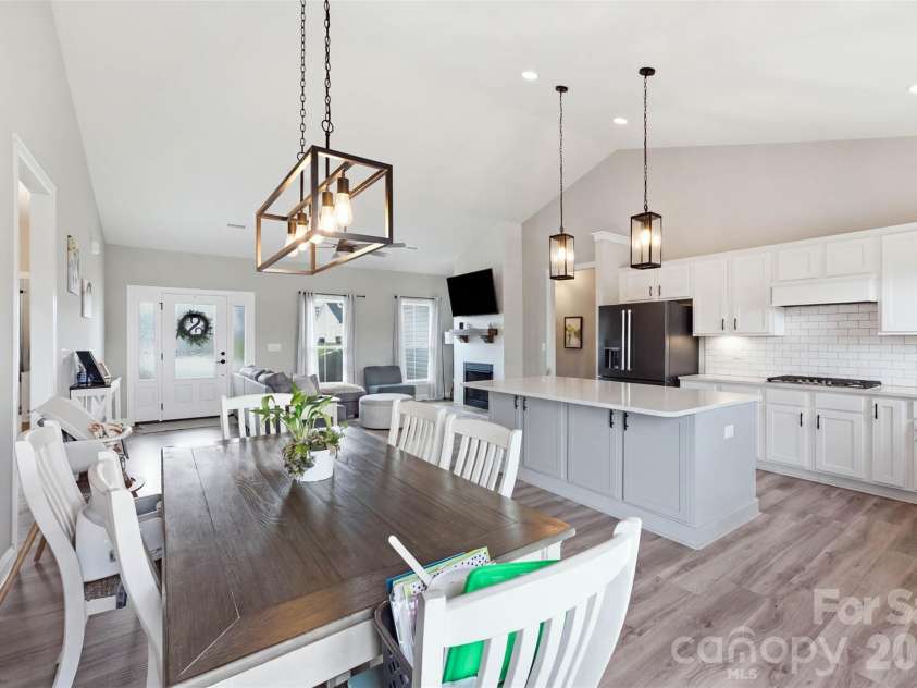 233 Pinnacle Crossing, Shelby, NC 28152.  MLS# CAR4411064, YatesRealty ID 43136. 