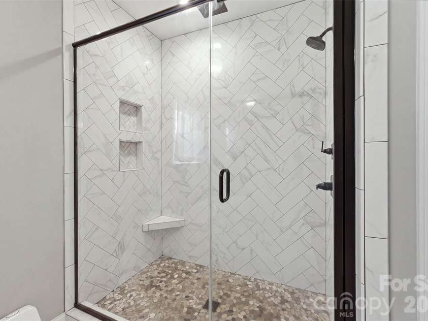233 Pinnacle Crossing, Shelby, NC 28152.  MLS# CAR4411064, YatesRealty ID 43136. 
