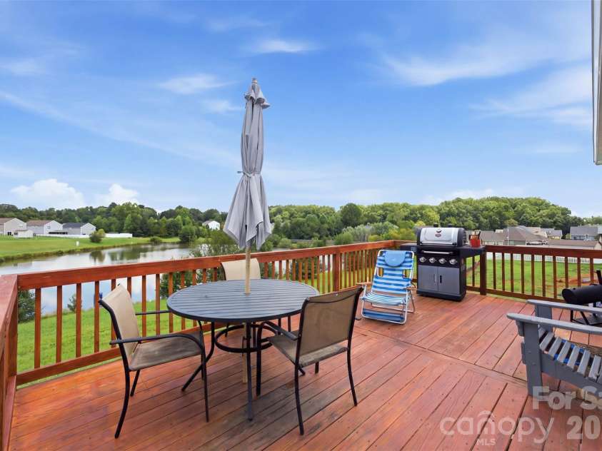 233 Pinnacle Crossing, Shelby, NC 28152.  MLS# CAR4411064, YatesRealty ID 43136. 