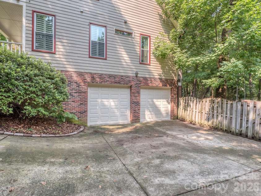223 Brackenbury Lane, Charlotte, NC 28270.  MLS# CAR4404360, YatesRealty ID 43137. 