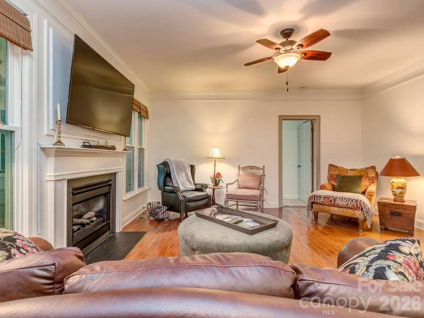 223 Brackenbury Lane, Charlotte, NC 28270.  MLS# CAR4404360, YatesRealty ID 43137. 