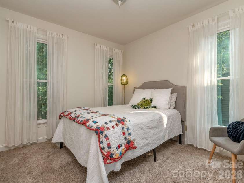223 Brackenbury Lane, Charlotte, NC 28270.  MLS# CAR4404360, YatesRealty ID 43137. 