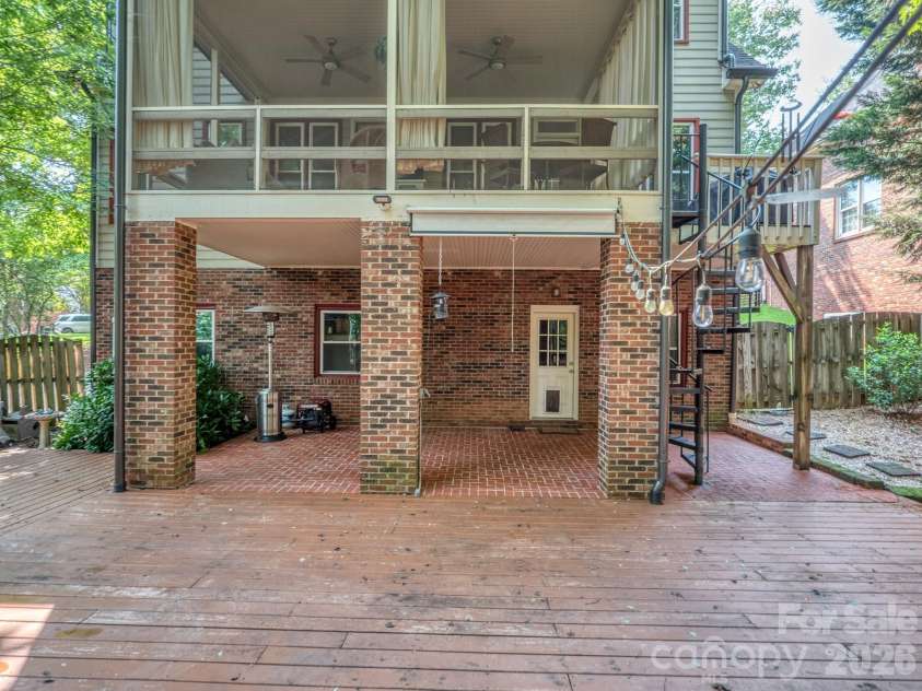 223 Brackenbury Lane, Charlotte, NC 28270.  MLS# CAR4404360, YatesRealty ID 43137. 