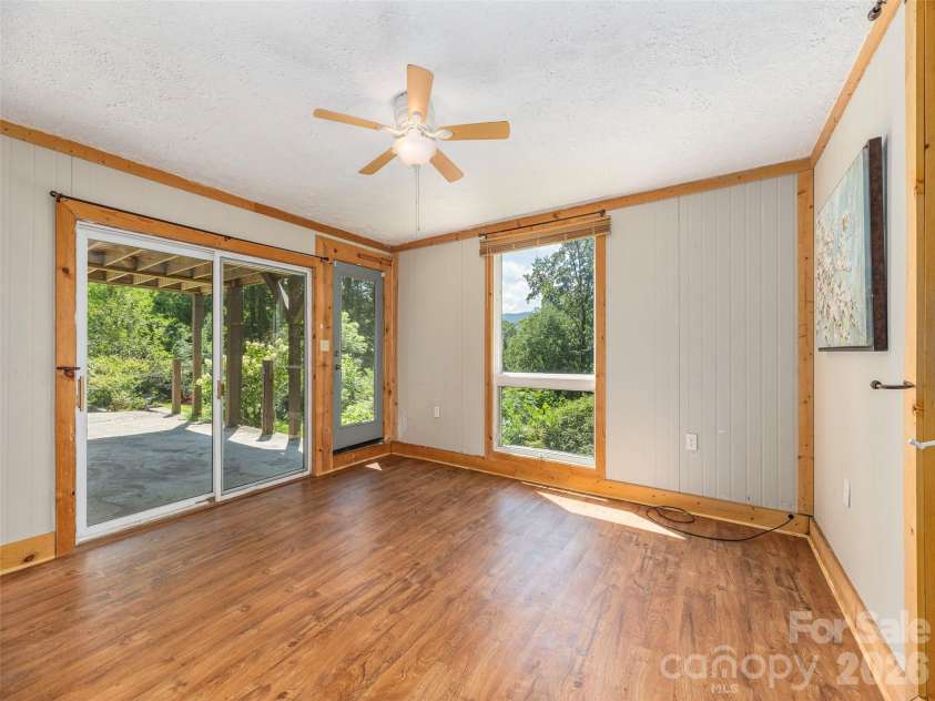 3543 Dark Ridge Road, Sylva, NC 28779.  MLS# CAR4410870, YatesRealty ID 43138. Additional Lower Level room