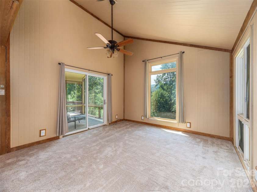 3543 Dark Ridge Road, Sylva, NC 28779.  MLS# CAR4410870, YatesRealty ID 43138. Den