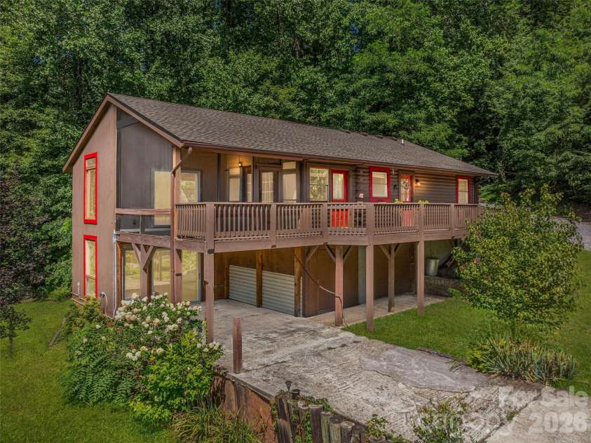 3543 Dark Ridge Road, Sylva, NC 28779.  MLS# CAR4410870, YatesRealty ID 43138. Twilight front photo