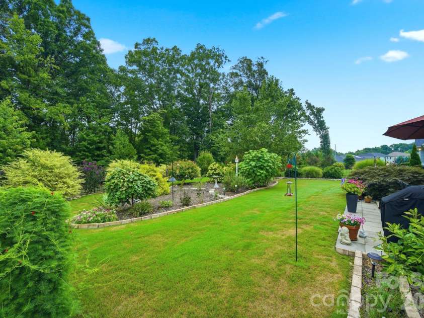 5126 Laurel Glen Court, Monroe, NC 28110.  MLS# CAR4410305, YatesRealty ID 43139. 