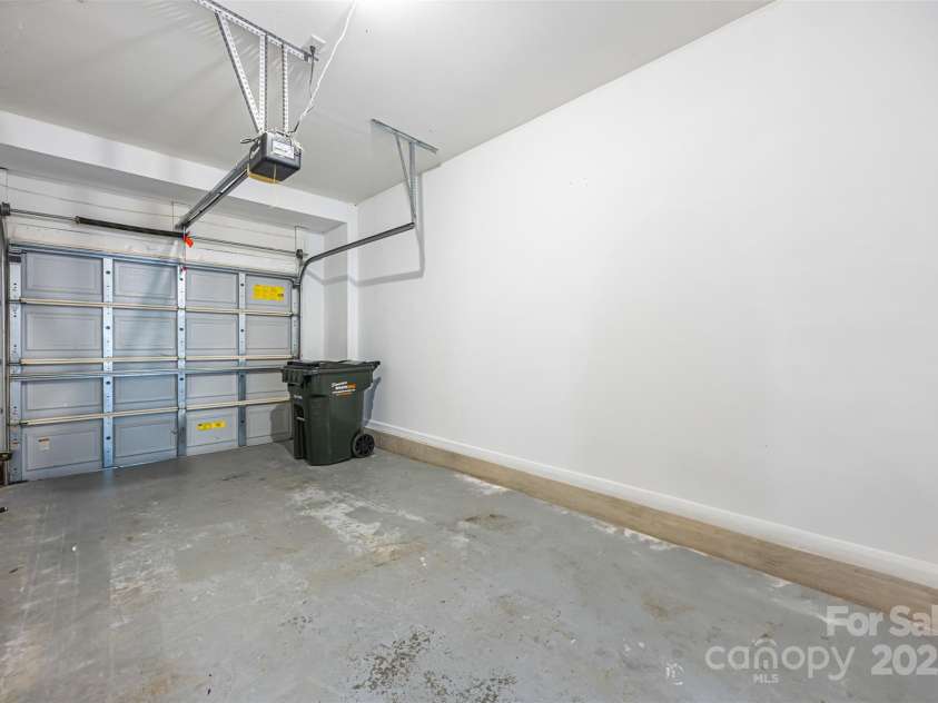 128 Autumn Falls Drive, Lake Wylie, SC 29710.  MLS# CAR4287953, YatesRealty ID 4314. 