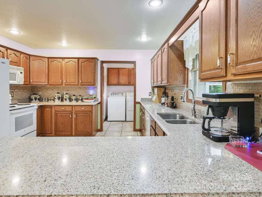 20 Brooks Cove Road, Candler, NC 28715.  MLS# CAR4255964, YatesRealty ID 4314. 