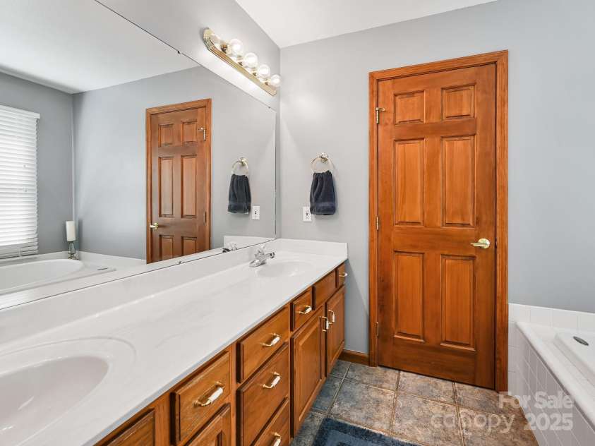20 Brooks Cove Road, Candler, NC 28715.  MLS# CAR4255964, YatesRealty ID 4314. 