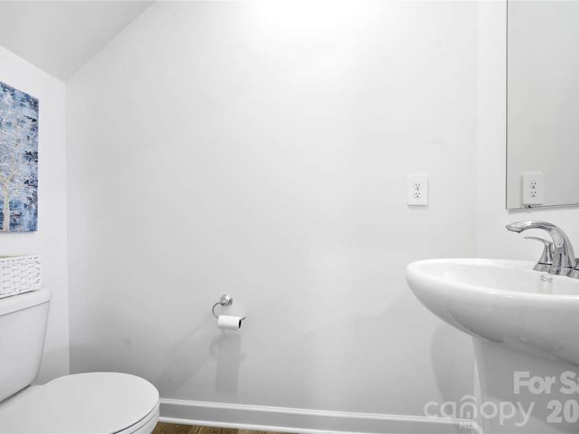 1420 Wildflower Street, Newton, NC 28658.  MLS# CAR4408425, YatesRealty ID 43141. 