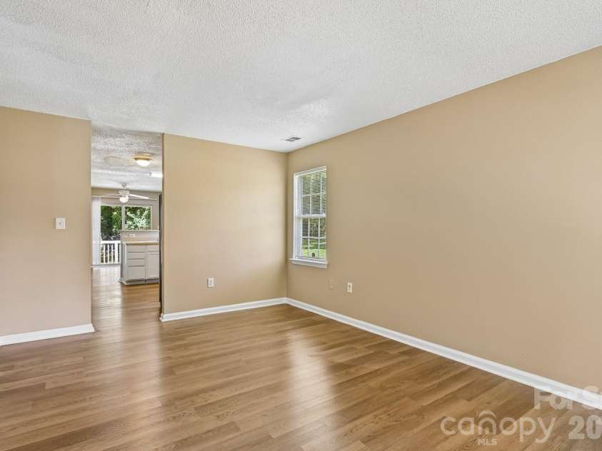 2664 Old Steele Creek Road, Charlotte, NC 28208.  MLS# CAR4411594, YatesRealty ID 43142. 