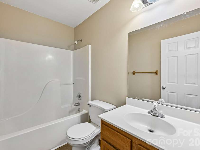 2664 Old Steele Creek Road, Charlotte, NC 28208.  MLS# CAR4411594, YatesRealty ID 43142. 