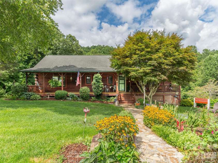 107 Tibi Lane, Waynesville, NC 28785.  MLS# CAR4411593, YatesRealty ID 43148. 